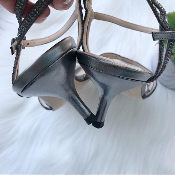 NWOT Pelle Moda Bronzed Crystal Embellished Heel - Picture 5 of 7